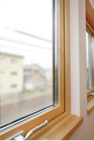 木製サッシ3層ガラス窓